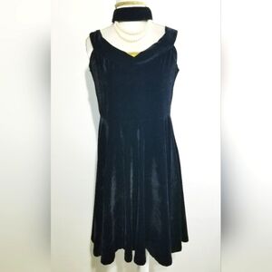 Killstar Black Velvet Choker Neck Style A-Line Swing Dress